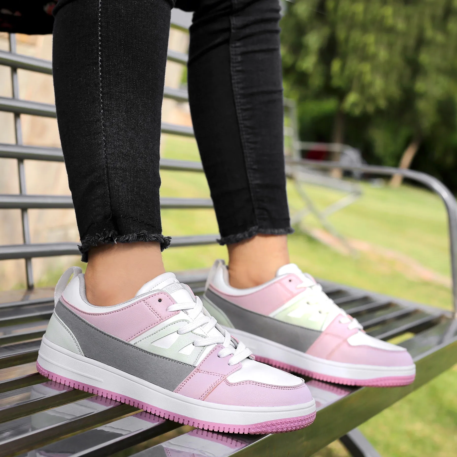 Bacca Bucci SERENITY Low-Top Sneaker mit flacher Sohle für Damen