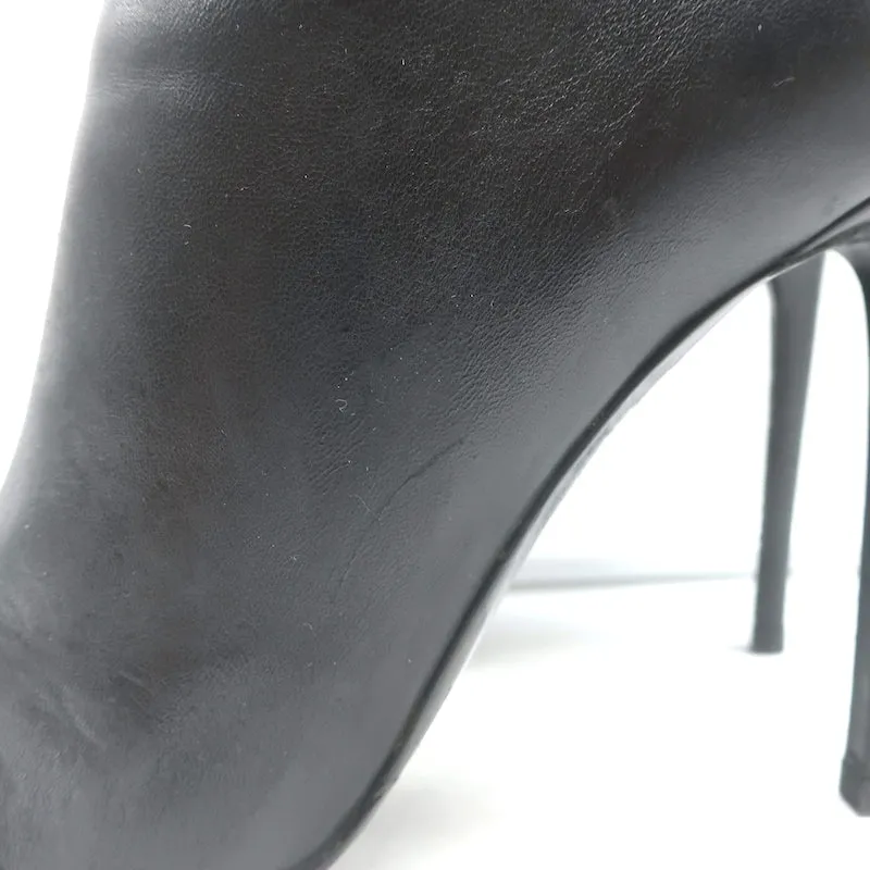Balenciaga Riesen-Stift Schnürstiefel mit hohem Schaft aus schwarzem Leder Größe 40