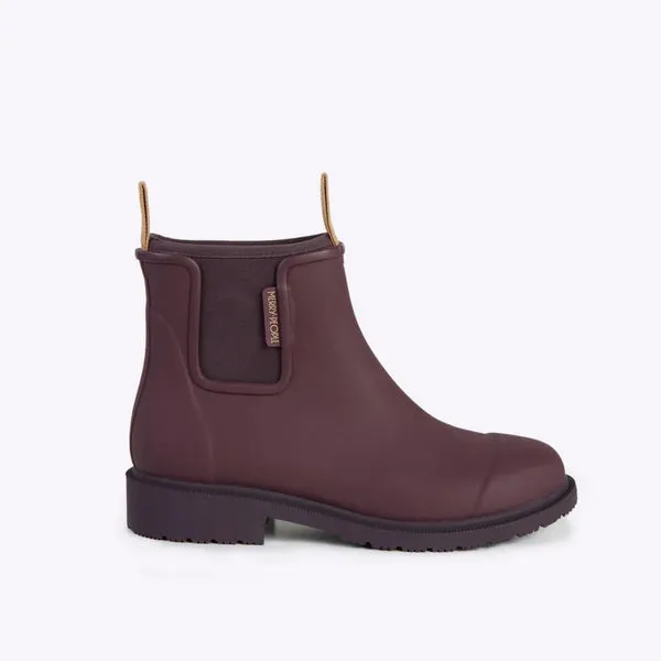 Bobbi Regenstiefel in Dunkelkirsch von Merry People