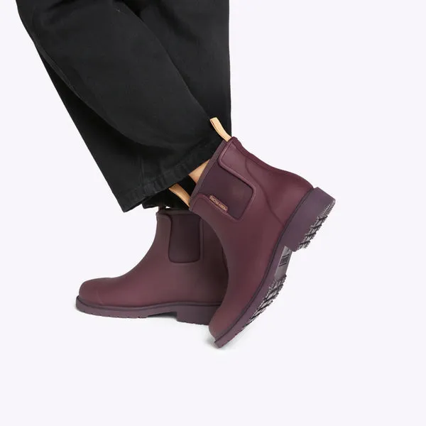 Bobbi Regenstiefel in Dunkelkirsch von Merry People