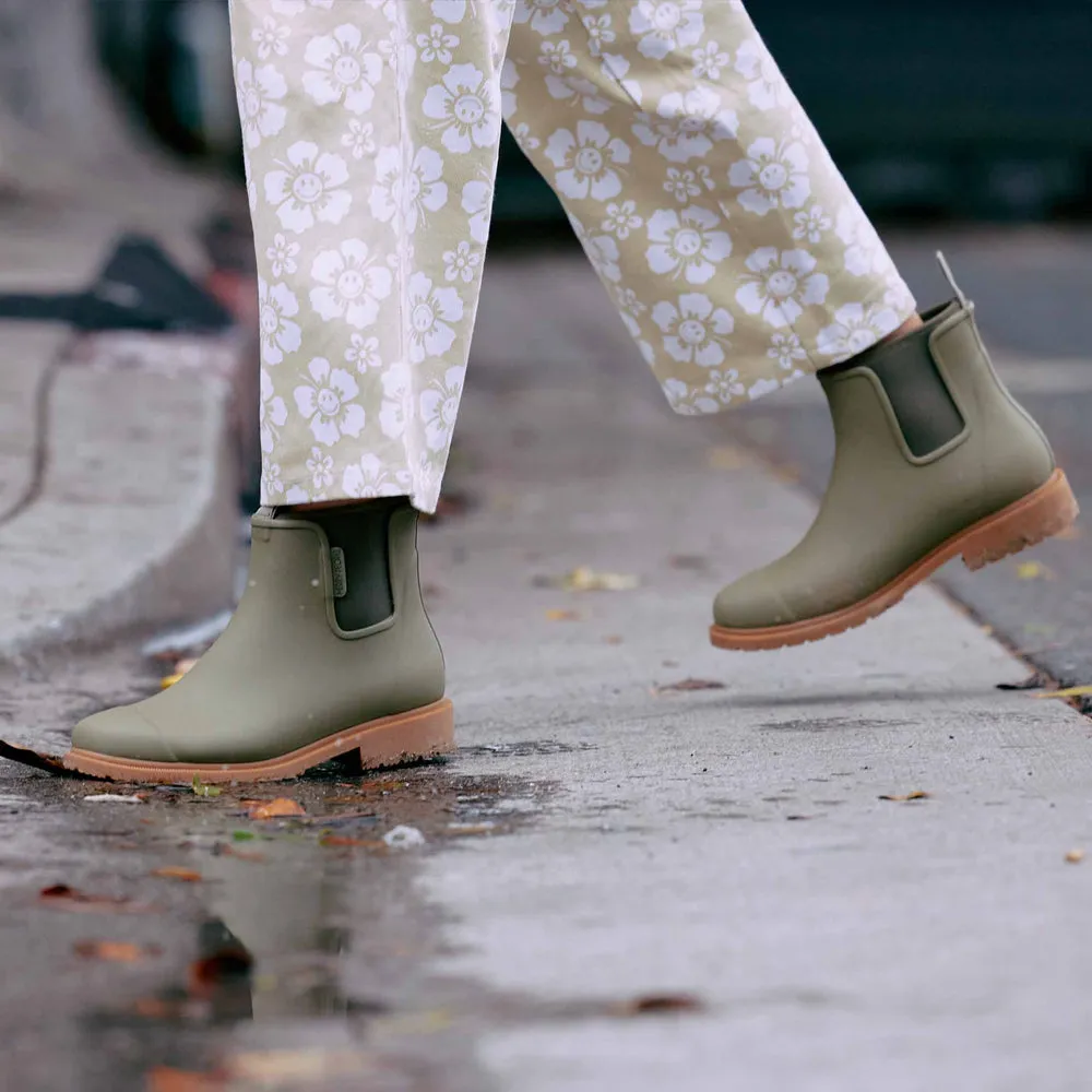 Bobbi Regenstiefel in Khaki Grün von Merry People