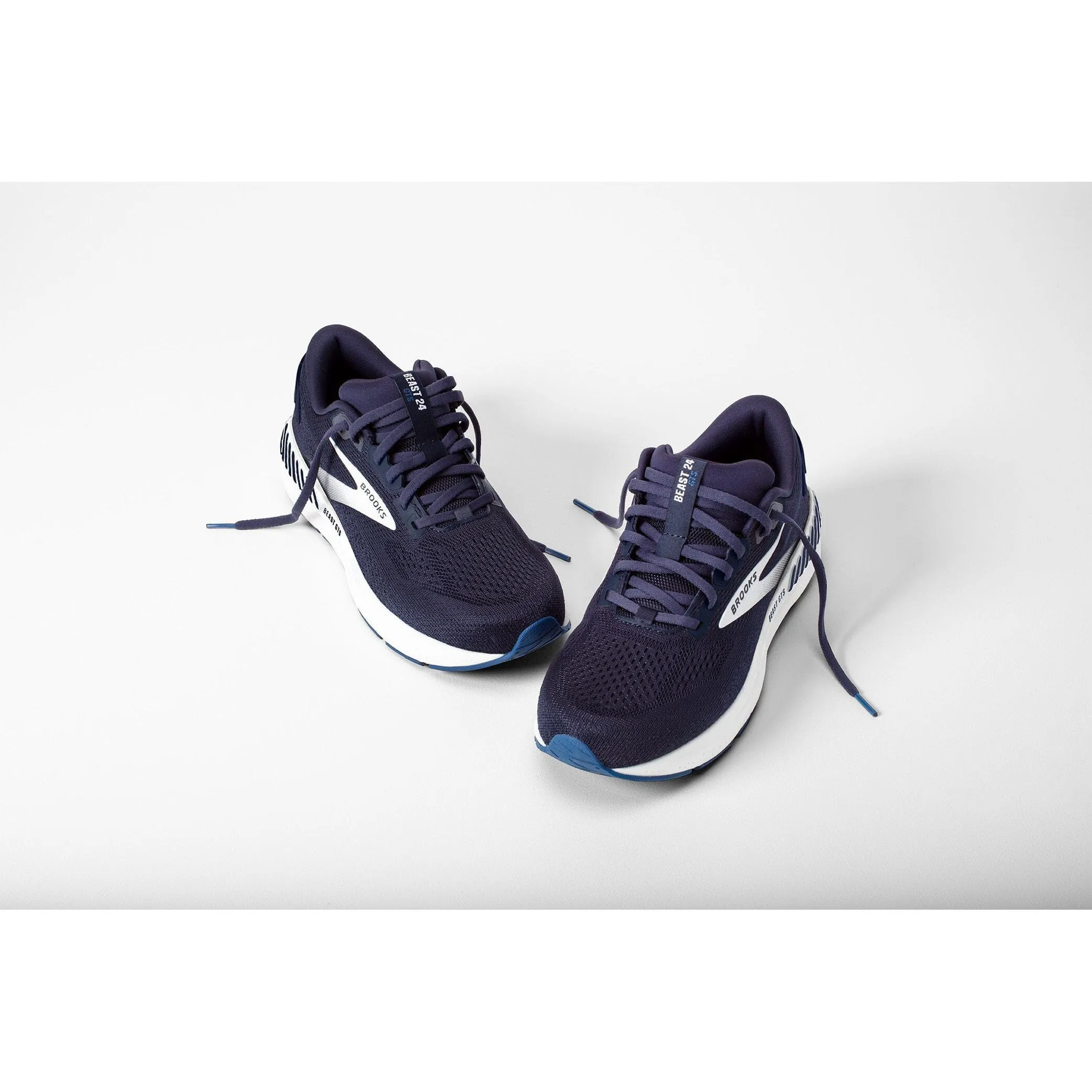 BROOKS BEAST GTS 24 HERREN IN MITTELER UND WEITER PASSFORM