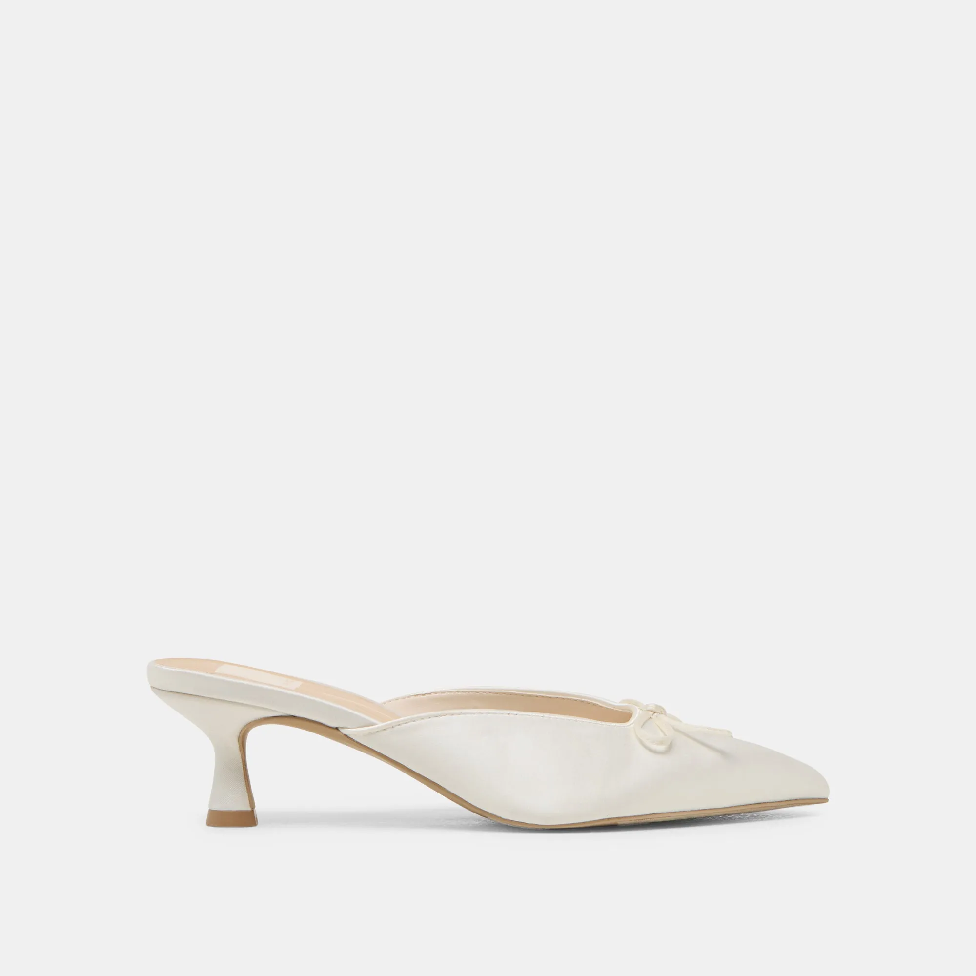 CLEO ABSÄTZE IN OFF-WHITE SATIN