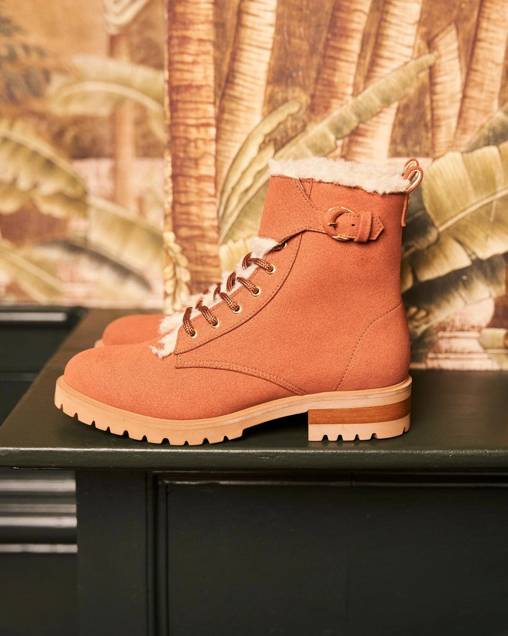 Durham Recycelte Vegane Wildleder Stiefel | Expresso