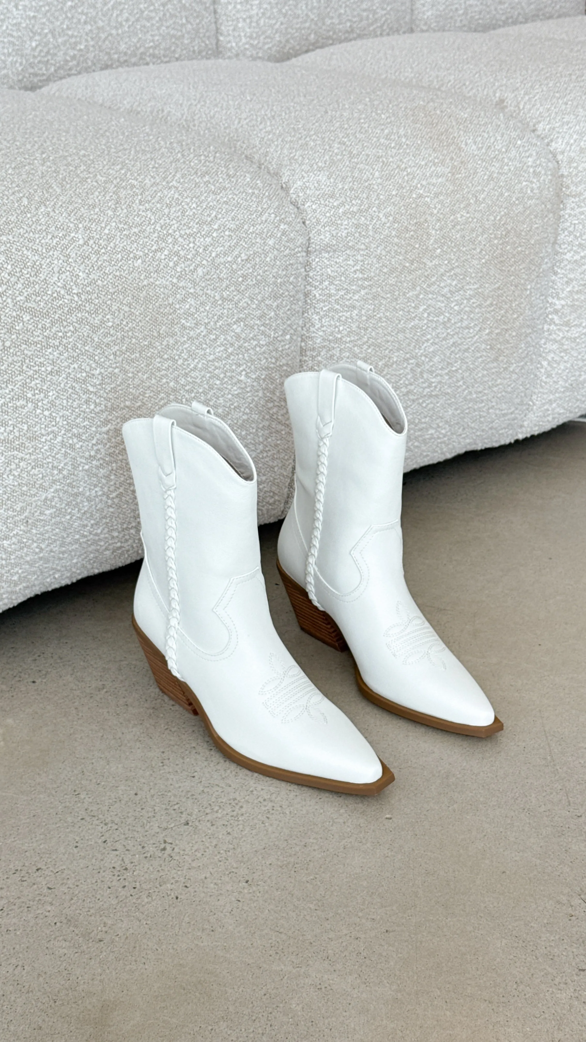Ellenora Boots - Knochen