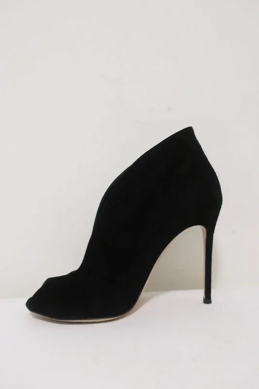 Gianvito Rossi Vamp Booties Schwarz Wildleder Größe 39.5 Peeptoe Knöchelstiefel