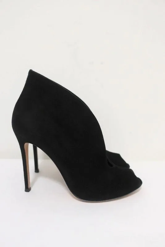 Gianvito Rossi Vamp Booties Schwarz Wildleder Größe 39.5 Peeptoe Knöchelstiefel