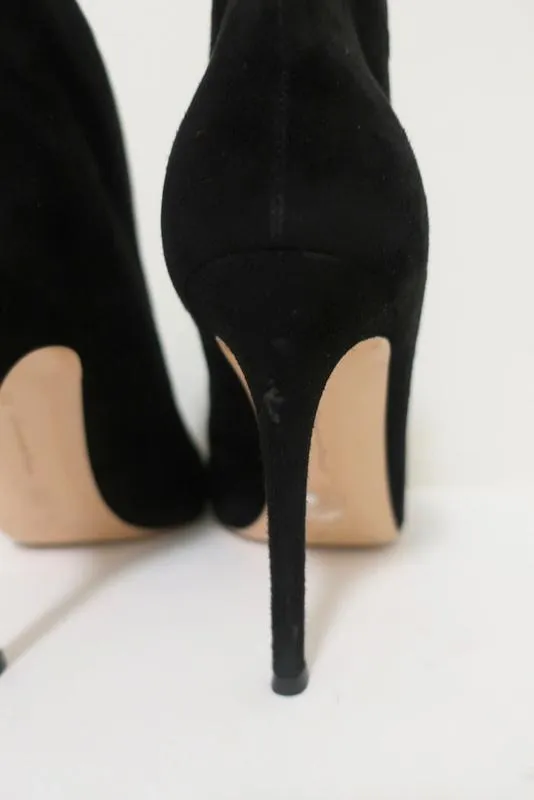 Gianvito Rossi Vamp Booties Schwarz Wildleder Größe 39.5 Peeptoe Knöchelstiefel