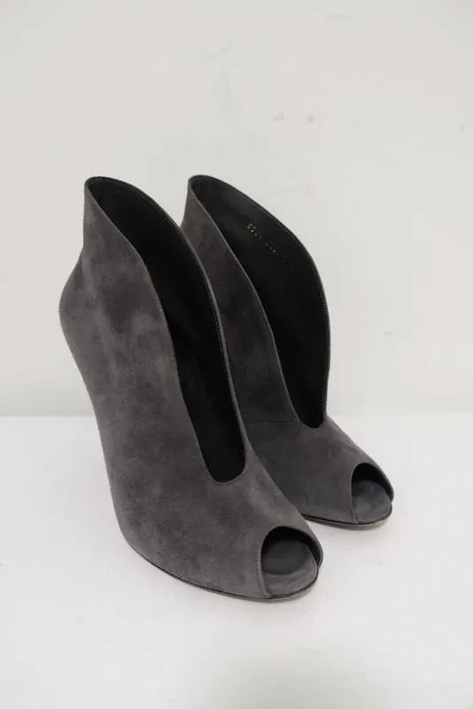 Gianvito Rossi Vamp Booties Grau Wildleder Größe 39.5 Peeptoe Knöchelstiefel