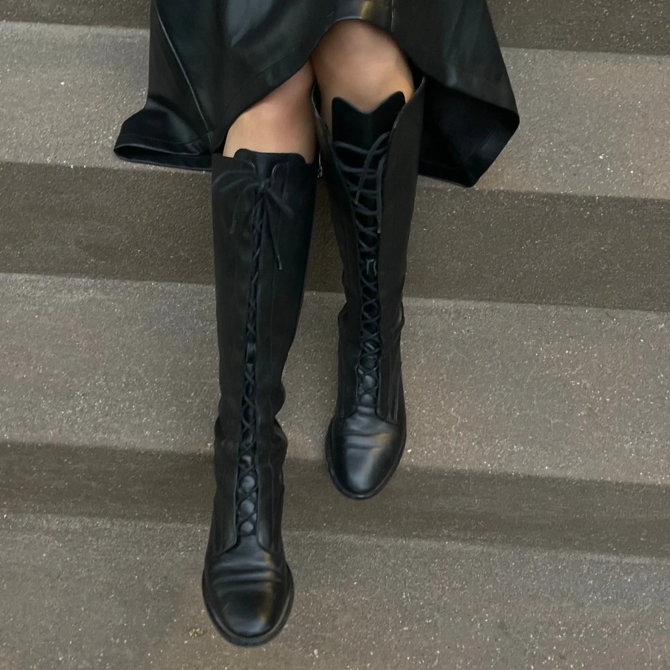 Milano Tall - Schwarzes Leder