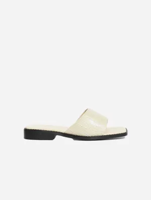 Romi Up-Cycled Vegan-Leder Sandalen | Creme