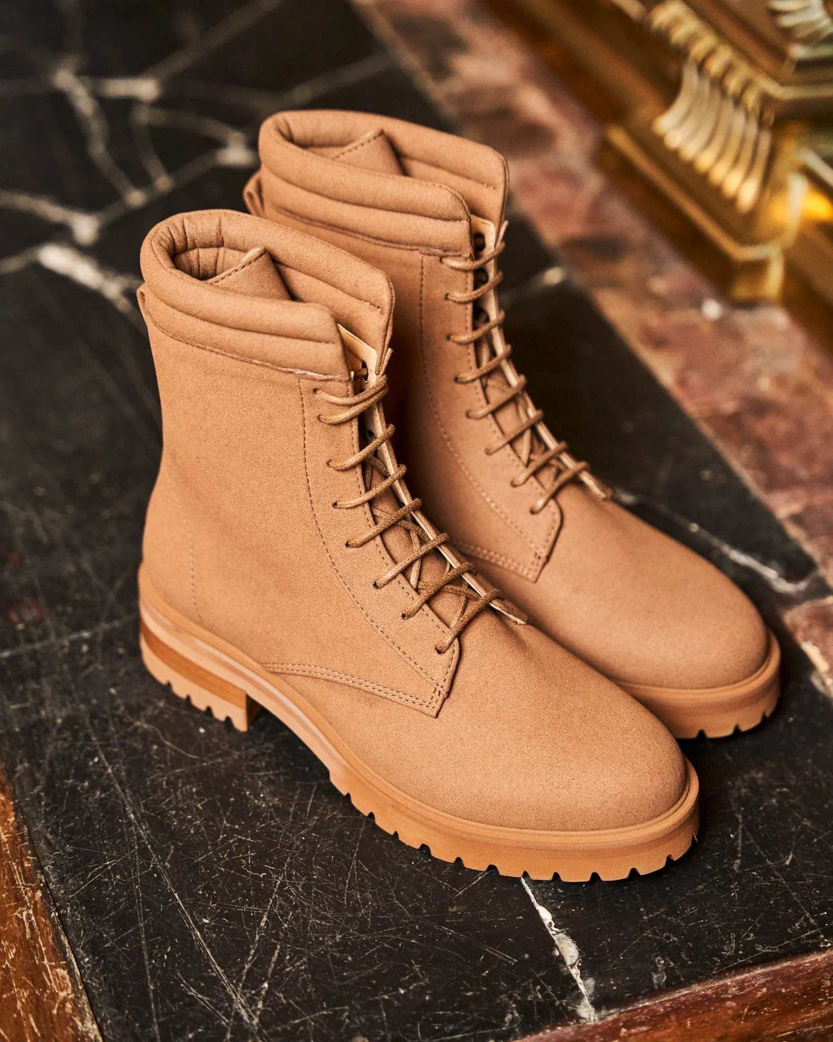 Suspicion Vegan Wildleder Kampfstiefel | Mokka