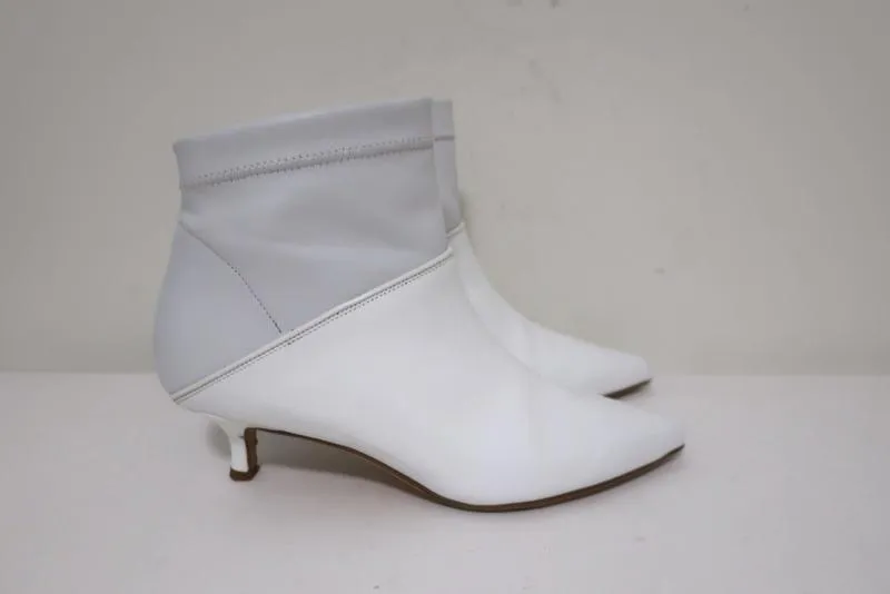 Tibi Knöchelstiefel Jeans Weiß Leder Größe 38 Kitten Absatz Sock Stiefeletten