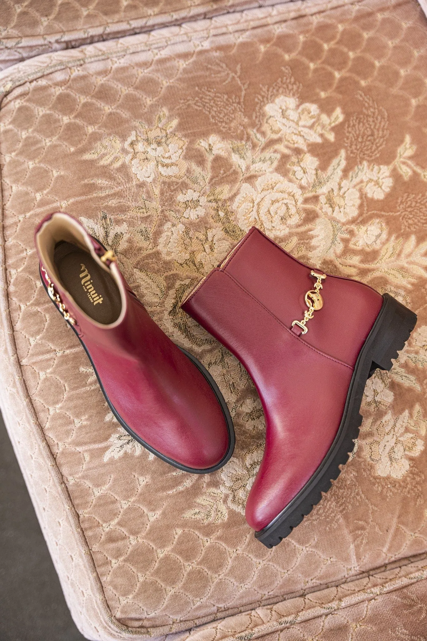 Victory Vegan Leder Knöchelstiefel | Burgunder