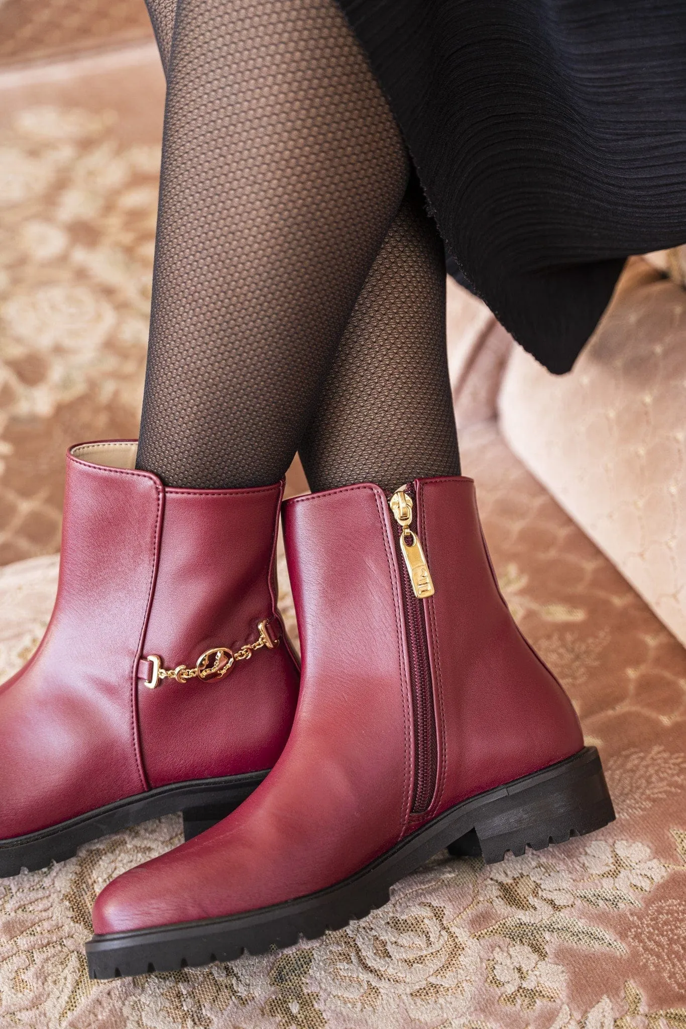 Victory Vegan Leder Knöchelstiefel | Burgunder