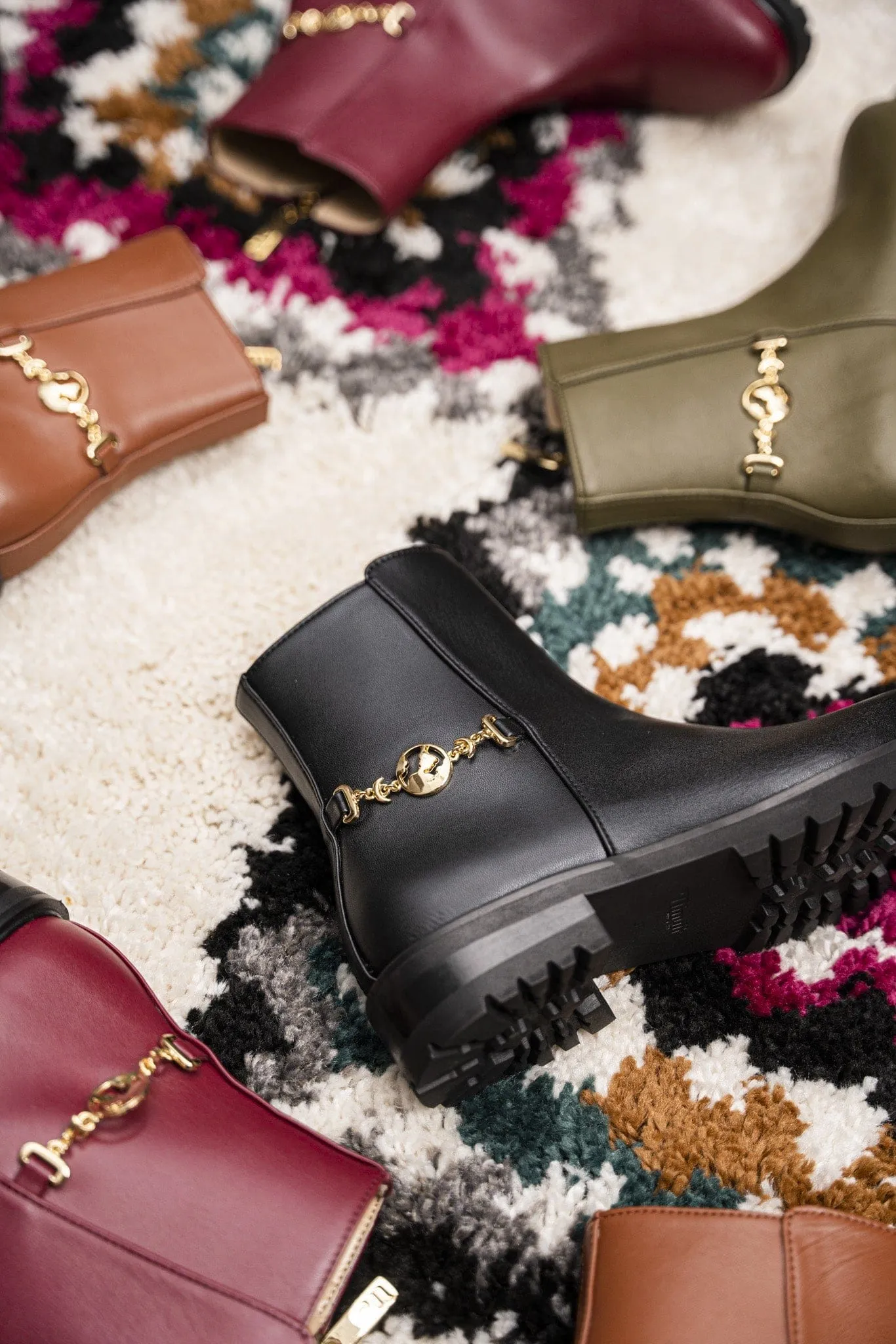 Victory Vegan Leder Knöchelstiefel | Burgunder