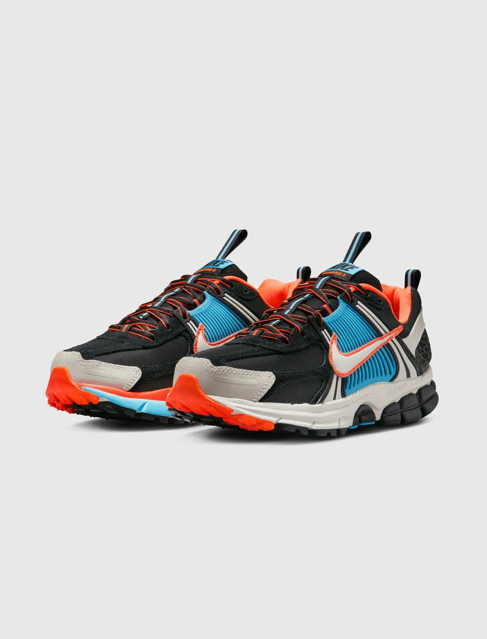NIKE ZOOM VOMERO 5 FÜR DAMEN 