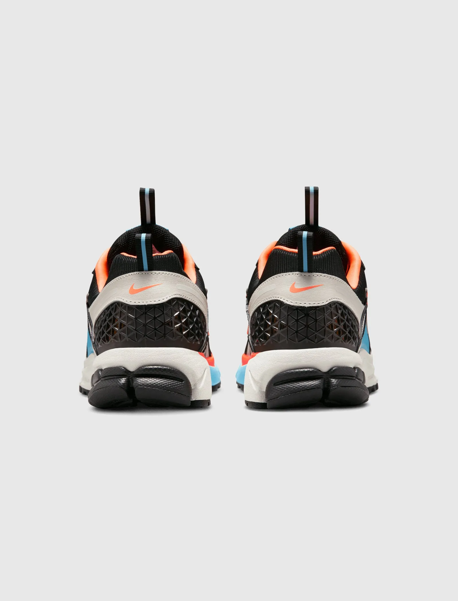 NIKE ZOOM VOMERO 5 FÜR DAMEN 