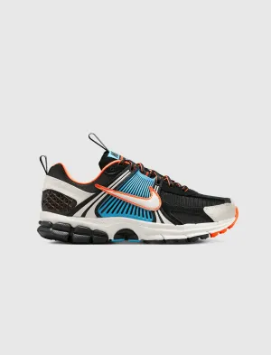 NIKE ZOOM VOMERO 5 FÜR DAMEN 