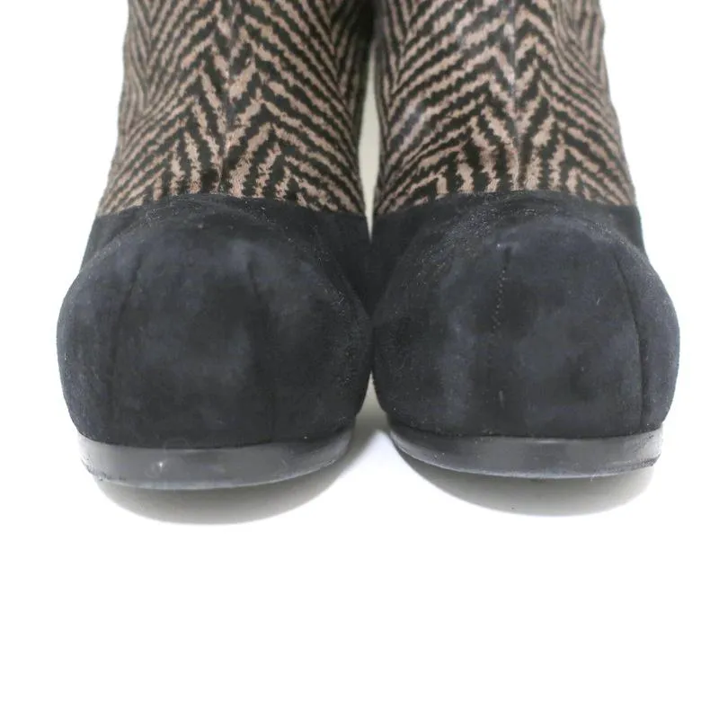 Yves Saint Laurent Tribtoo Stiefeletten Schwarz Wildleder & Bedrucktes Pferdehaar Größe 38.5