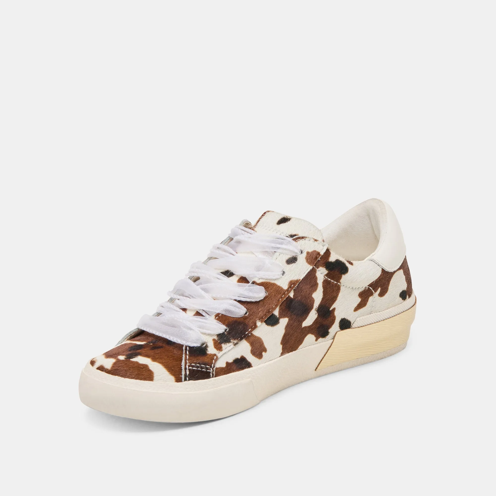 ZINA SNEAKERS KAKAO STIERKALB HAAR